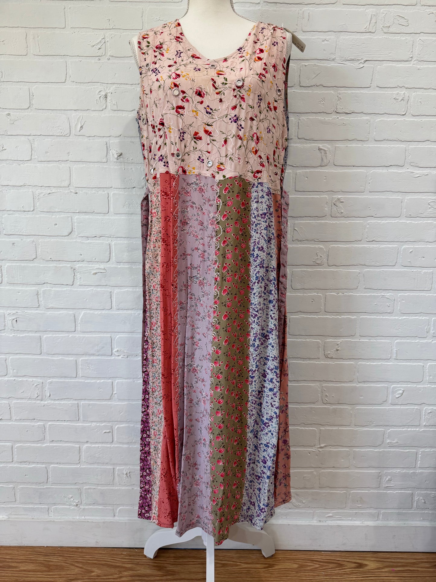 Floral 24 karat dress-L