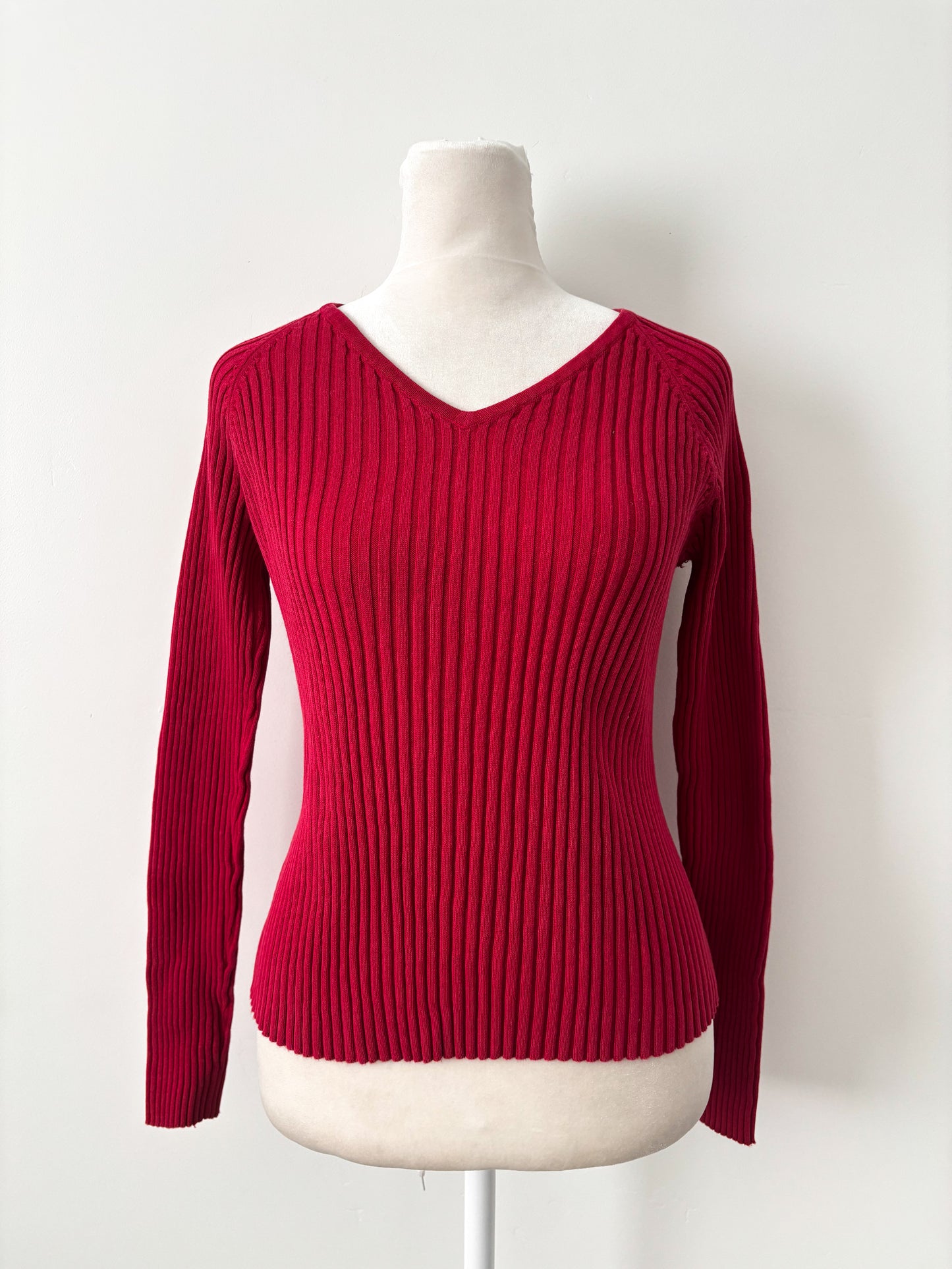 Red no boundaries sweater-M