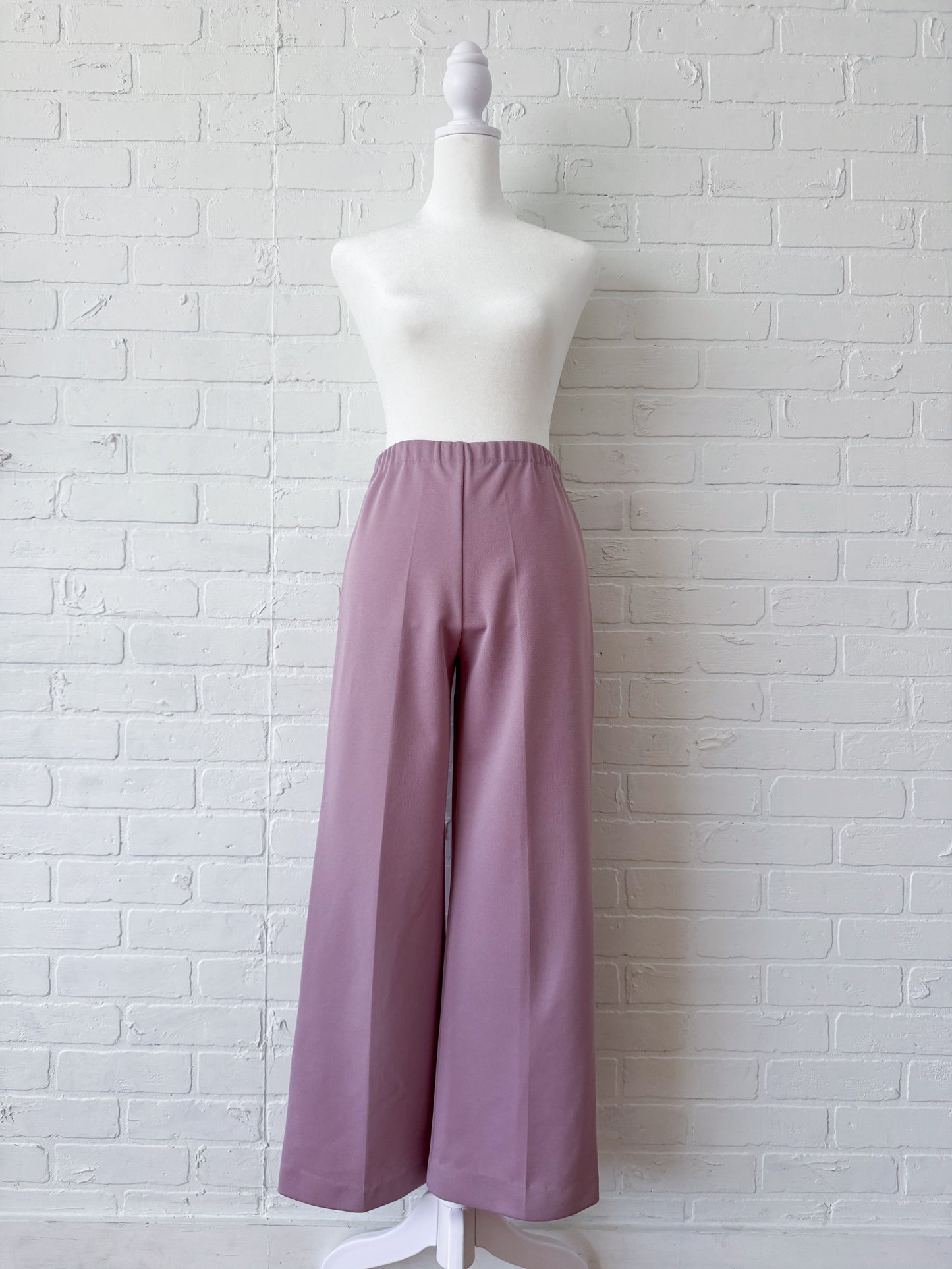 Pink trousers - m