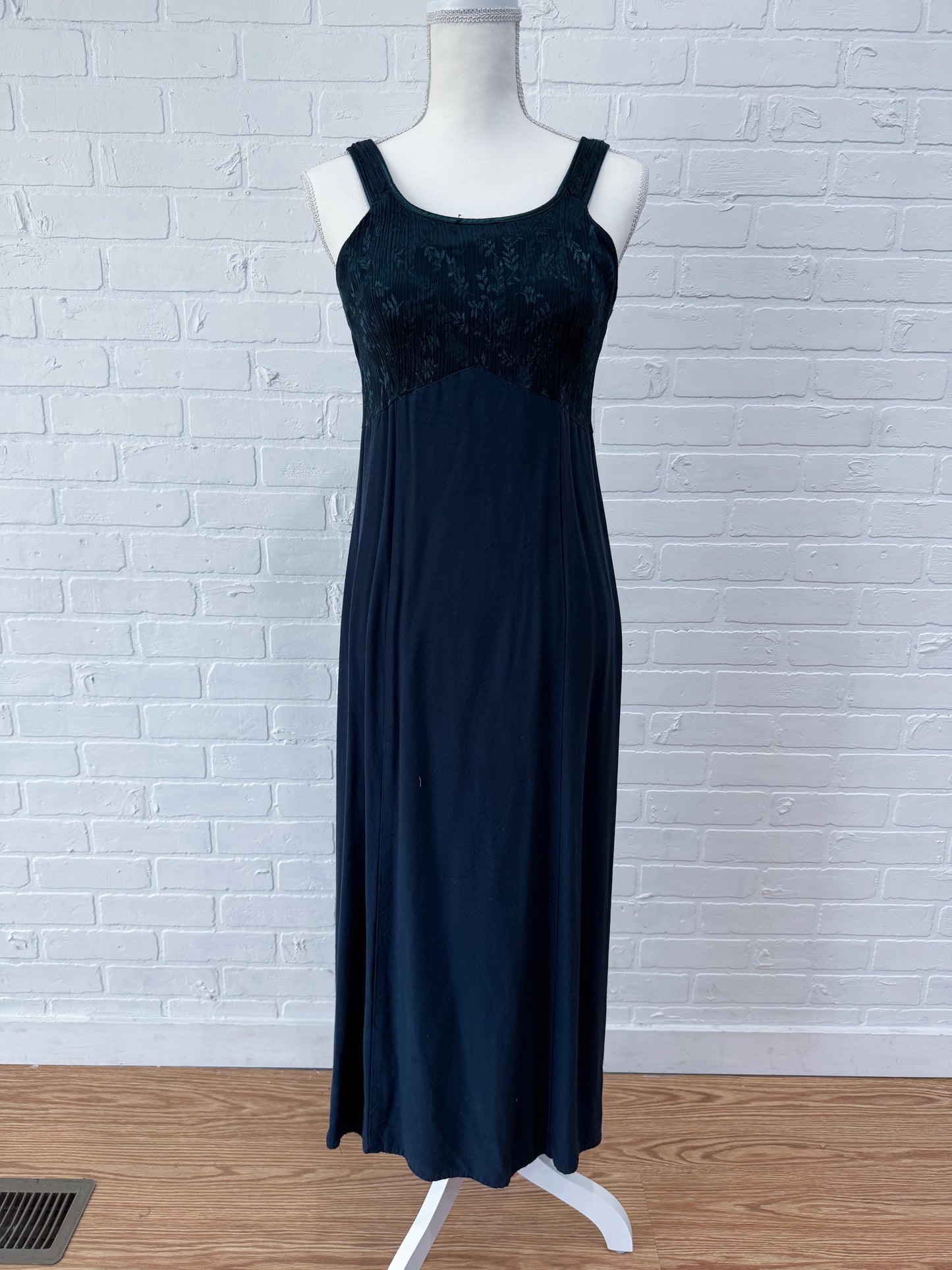 Emerald green dress - m