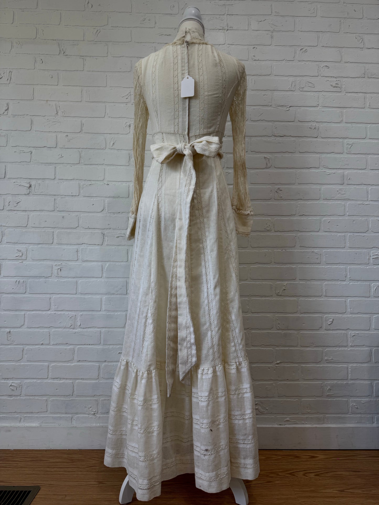 Cream wedding dress-S