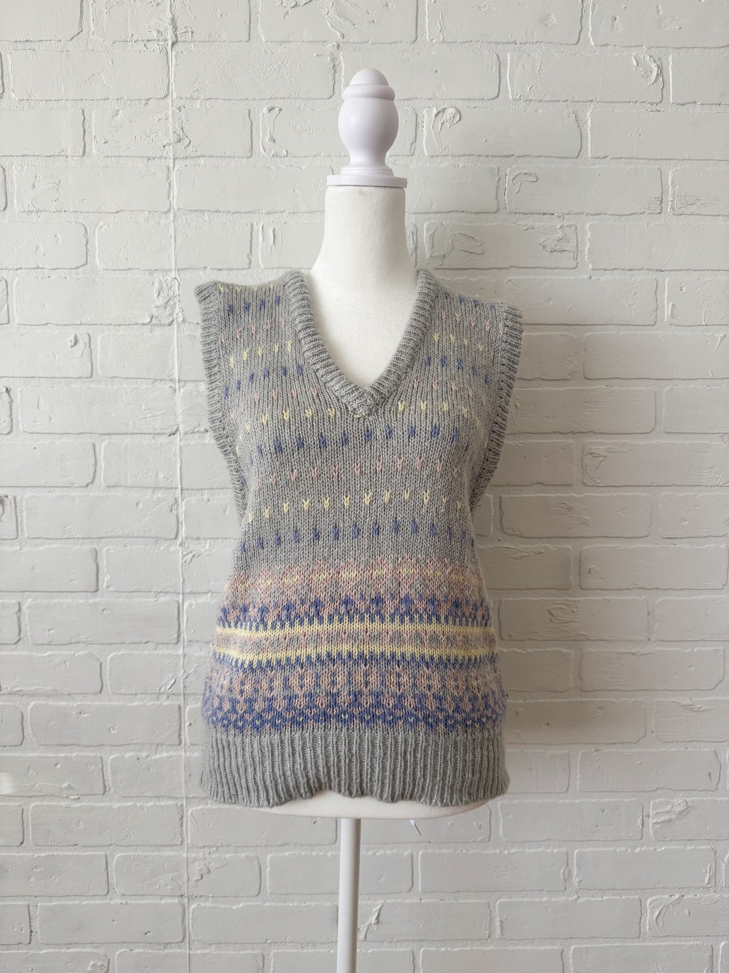 Pastel sweater vest - m