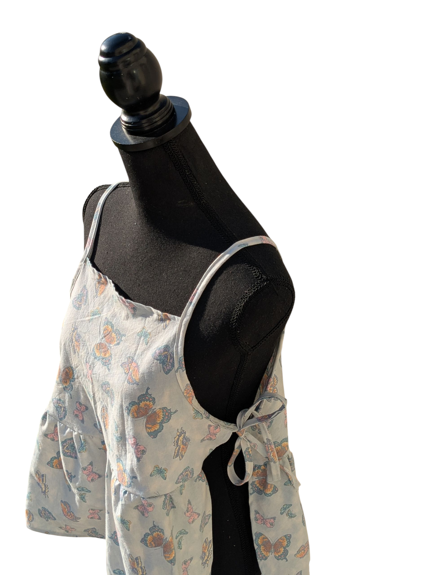 Butterfly side tie top