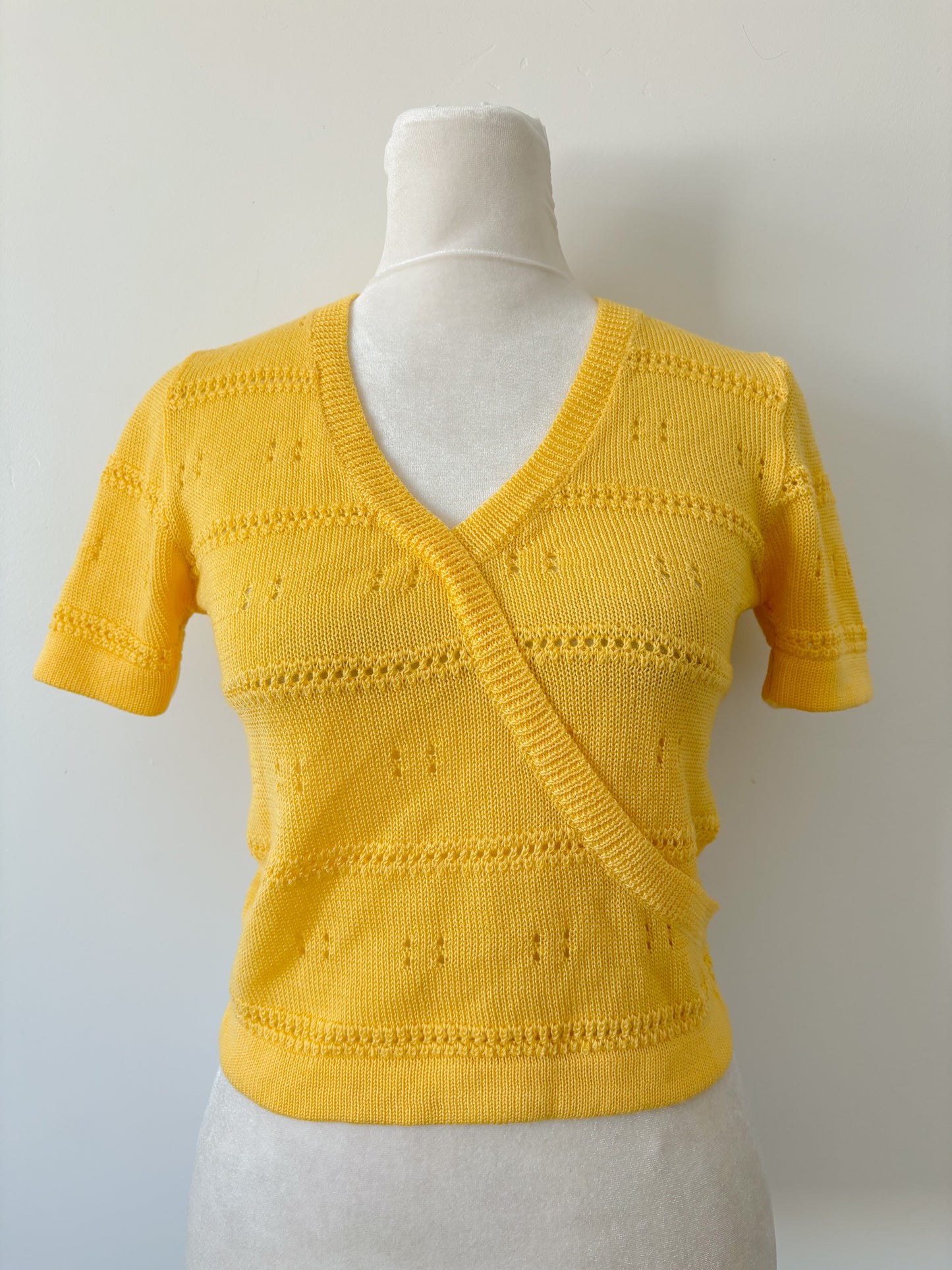 Yellow sweater-XS