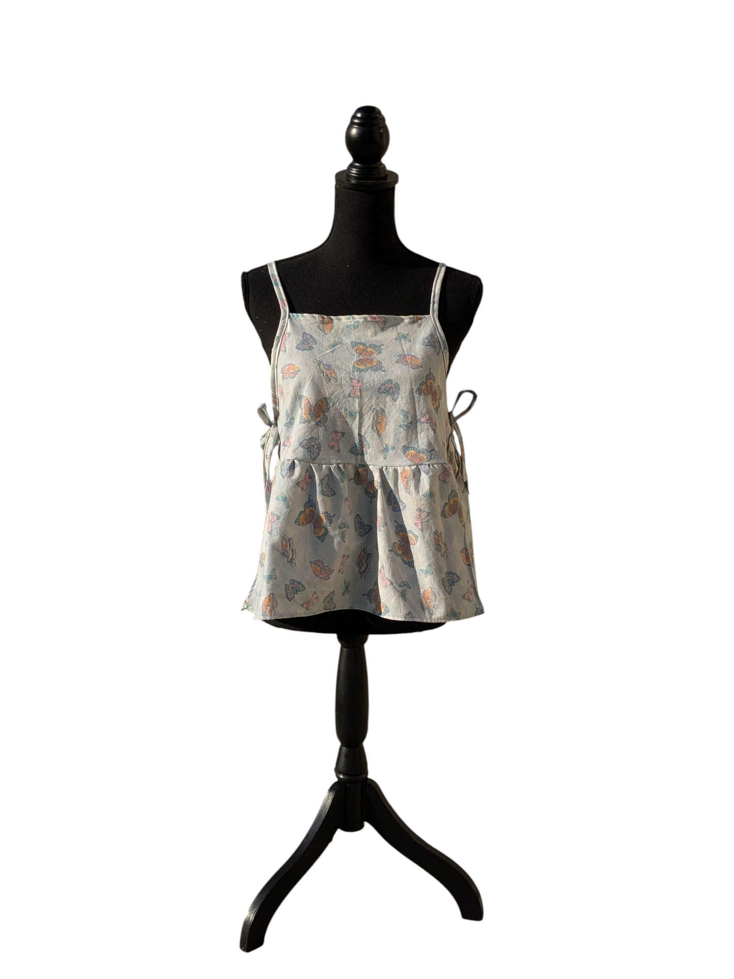 Butterfly side tie top
