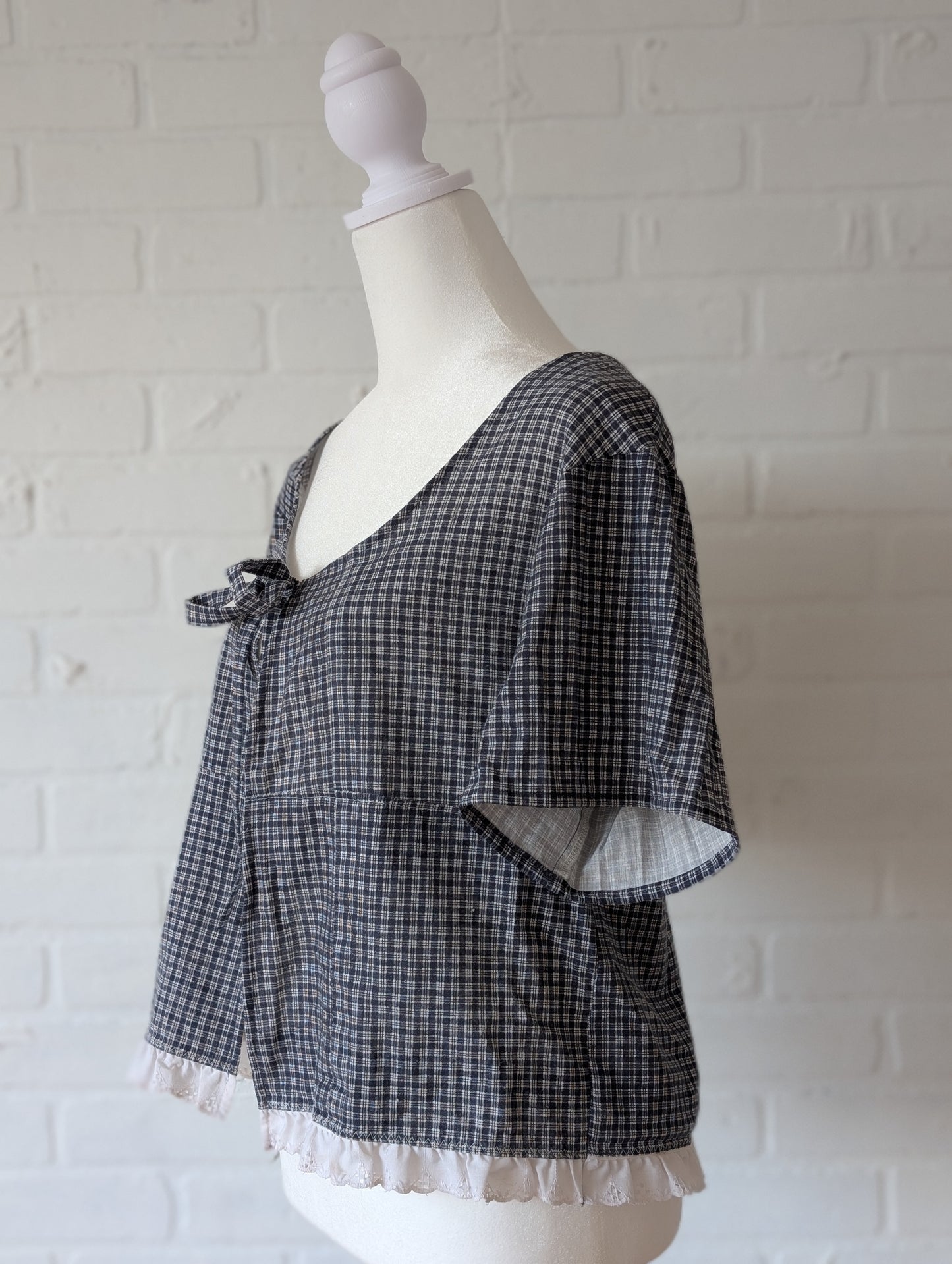 Black Lace Trimmed Short Sleeve Top
