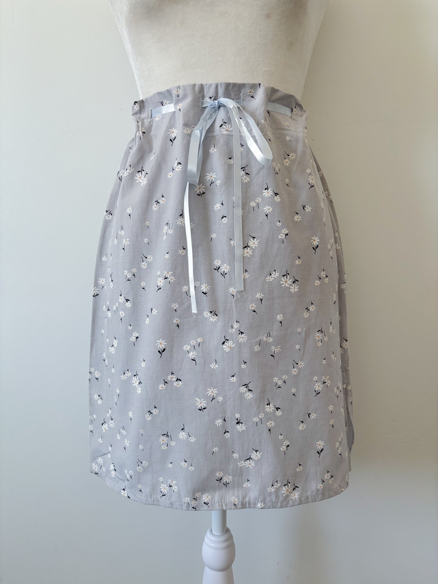 Gray floral drawstring skirt-S