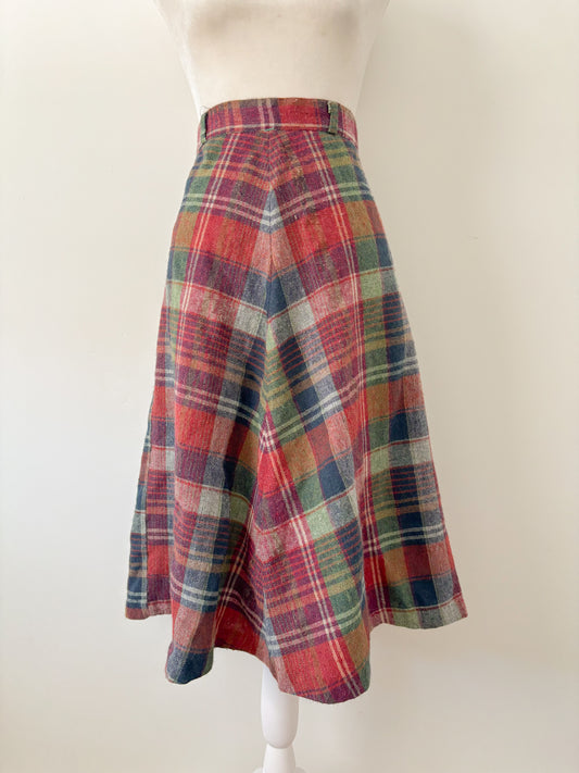 Plaid skirt - m
