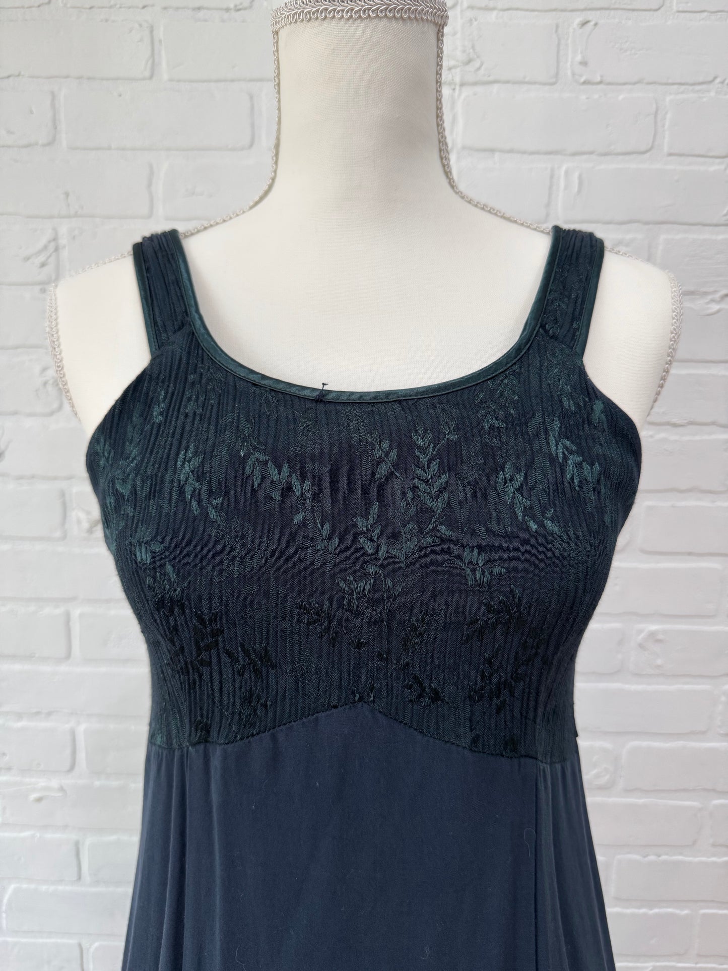 Emerald green dress - m