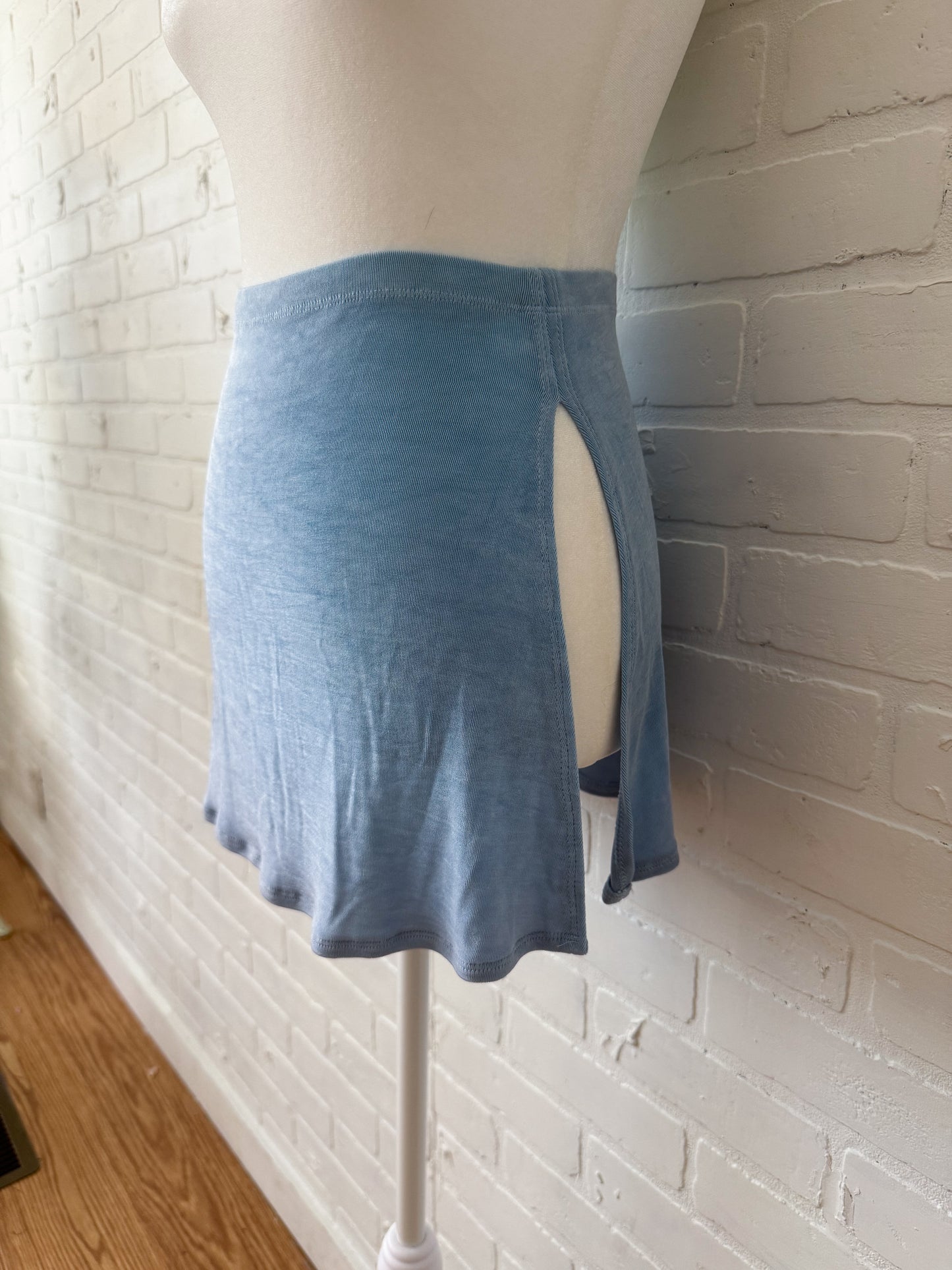 Blue mini skirt - s