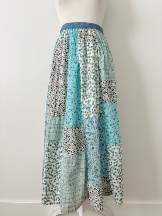 Blue floral patchwork skirt-M