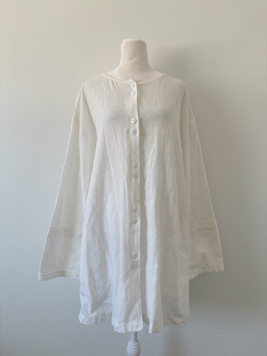 Oversized white button up - Xl