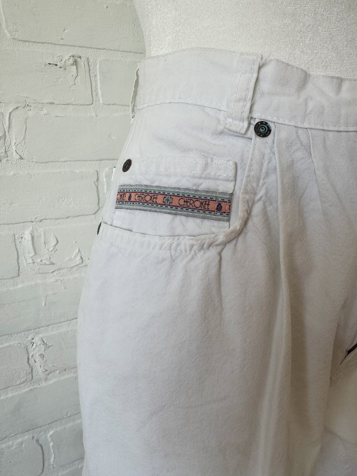Cherokee white shorts - 11