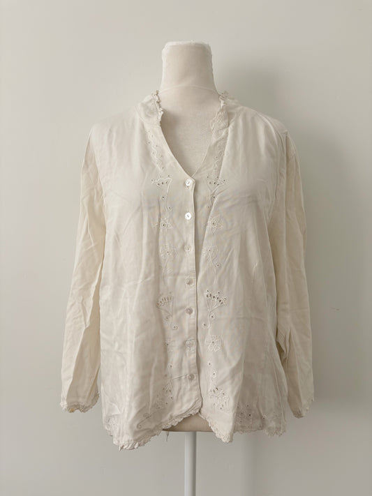 White eyelet blouse - L