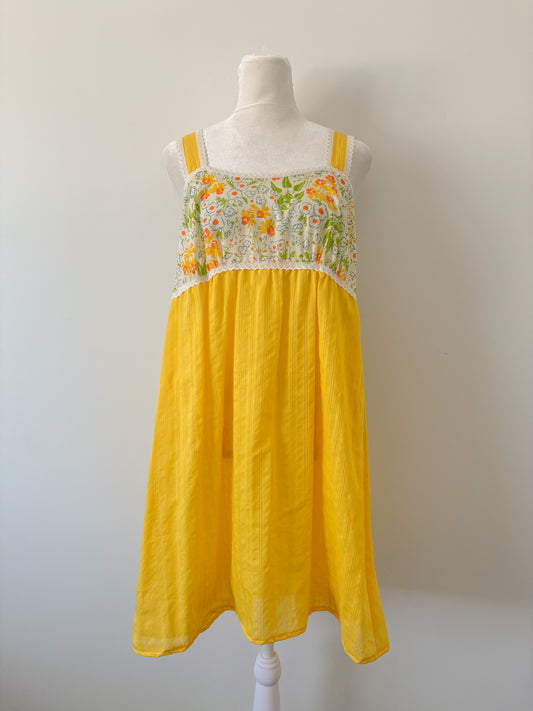 Yellow mini dress - m